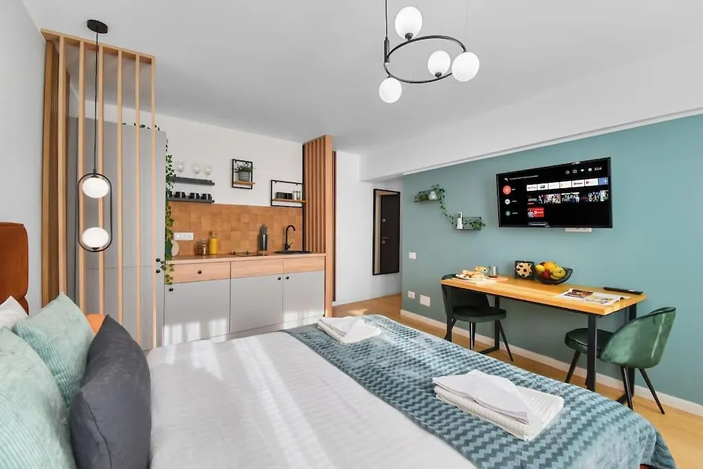 Mysa Modern Studio * Near Cismigiu Park * Netflix Bucharest 0*,  Romania