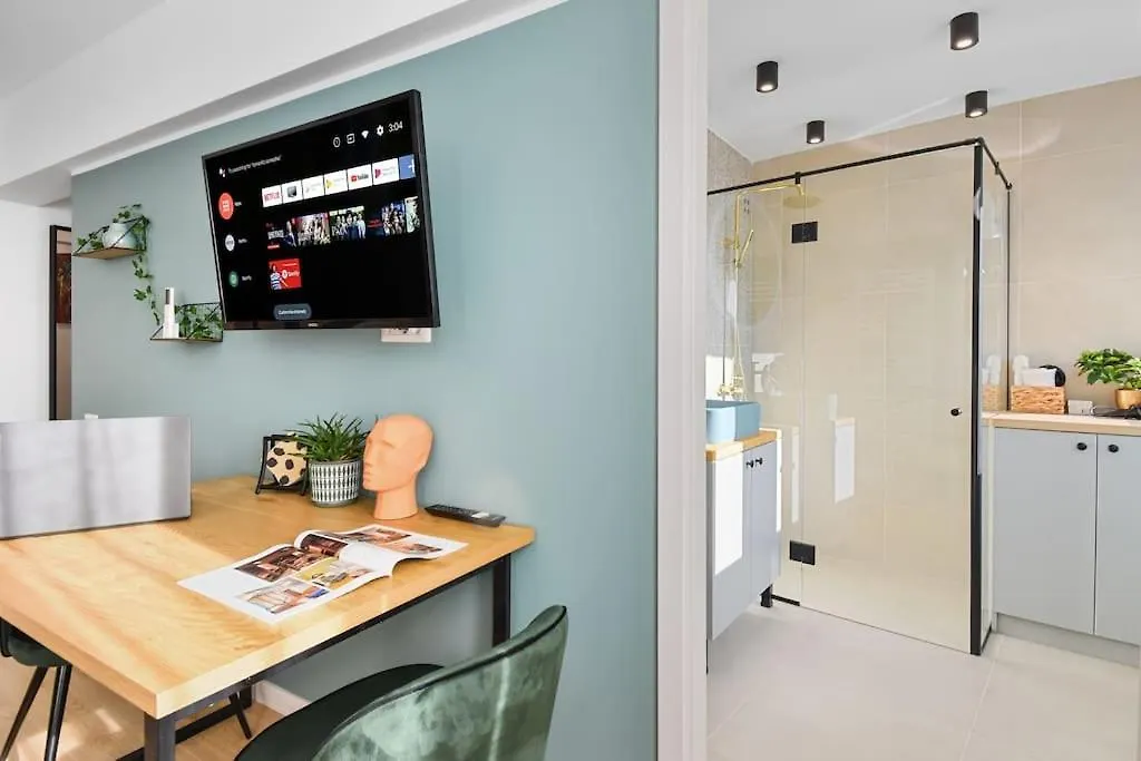 Mysa Modern Studio * Near Cismigiu Park * Netflix Bucharest 0*,